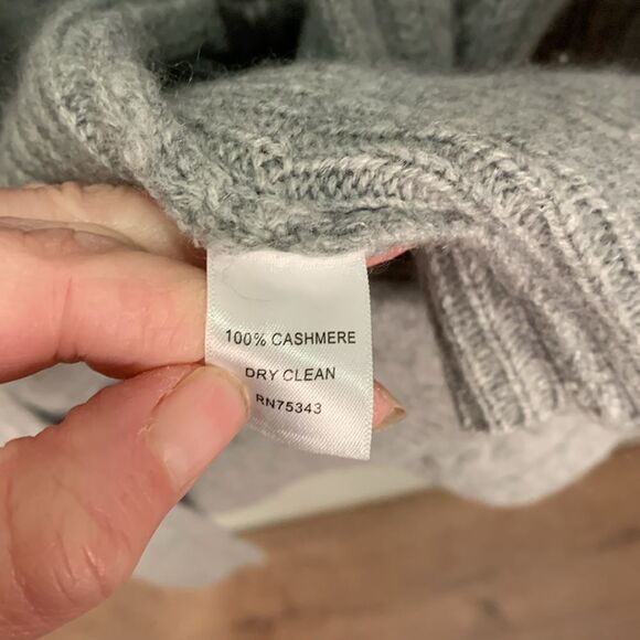 Tahari Longline grey open front cardigan 2-ply cashmere Womans size small - Picture 7 of 8